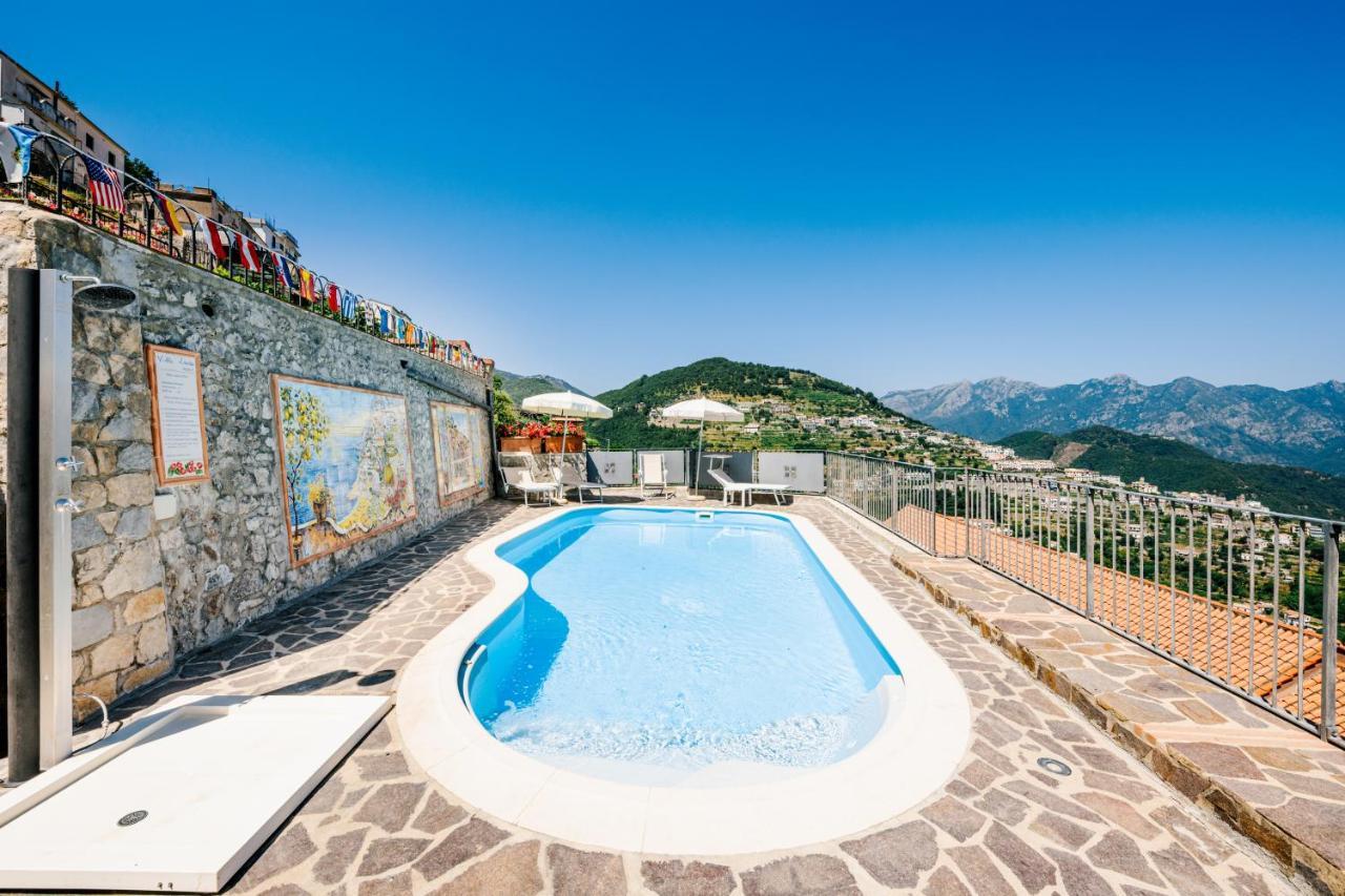 Appartamento Emma In Villa Laura Scala Exterior photo